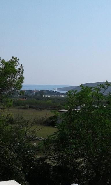 Pag - casa con 2 appartamenti