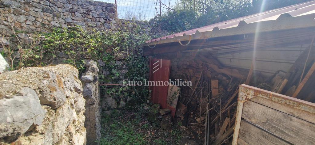 Bribir - due edifici residenziali da ristrutturare