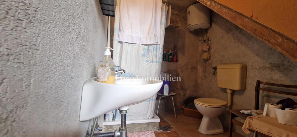 Bribir - due edifici residenziali da ristrutturare