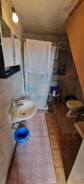 Bribir - due edifici residenziali da ristrutturare