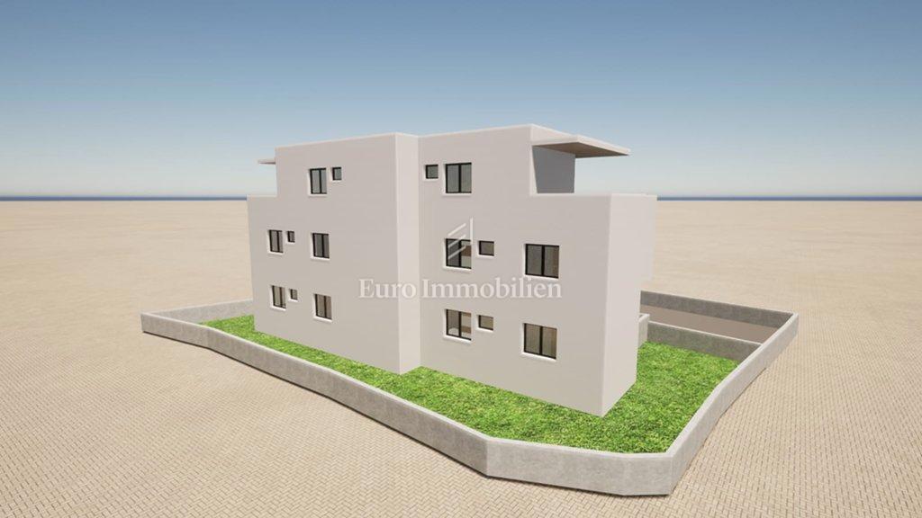 Vodice – appartamento al piano terra, vicino al mare