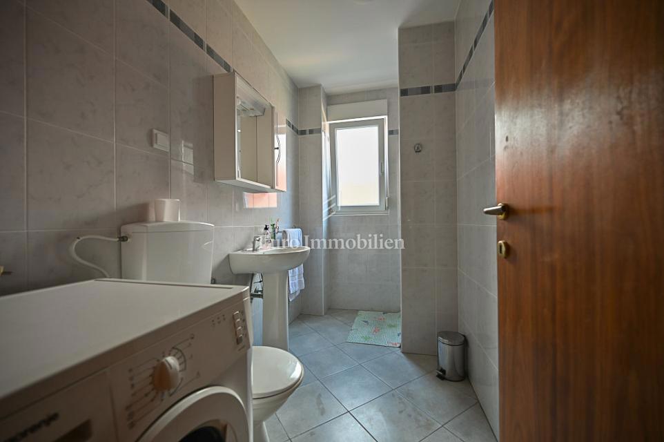 Cittanova - appartamento piano terra con piscina