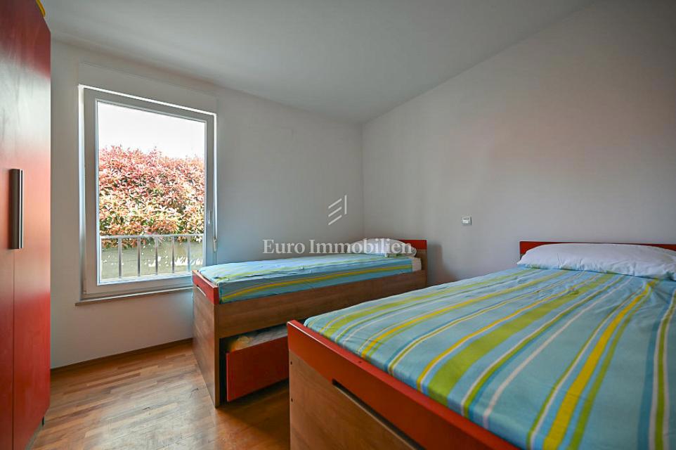 Cittanova - appartamento piano terra con piscina