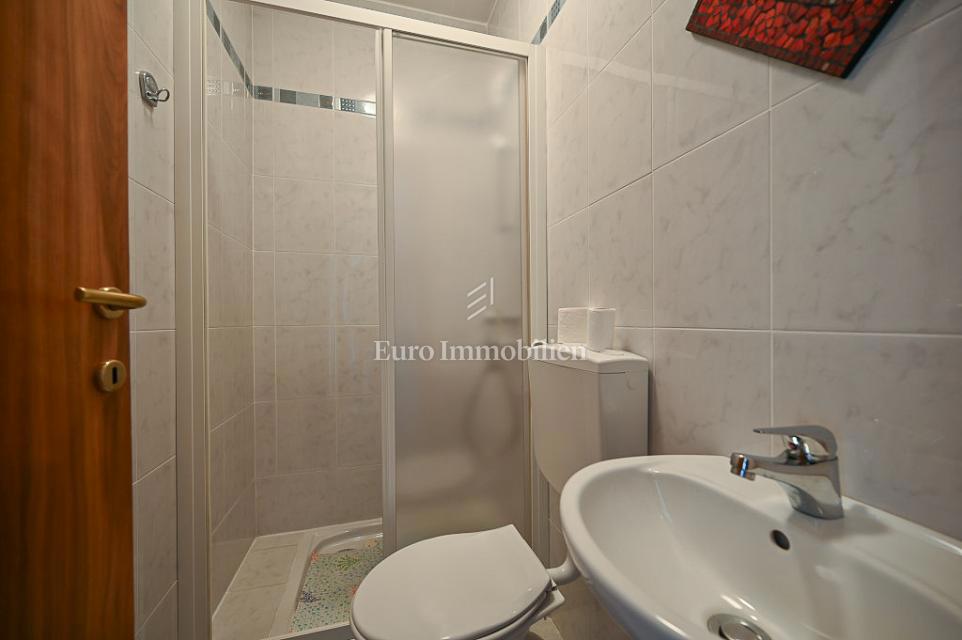 Cittanova - appartamento piano terra con piscina