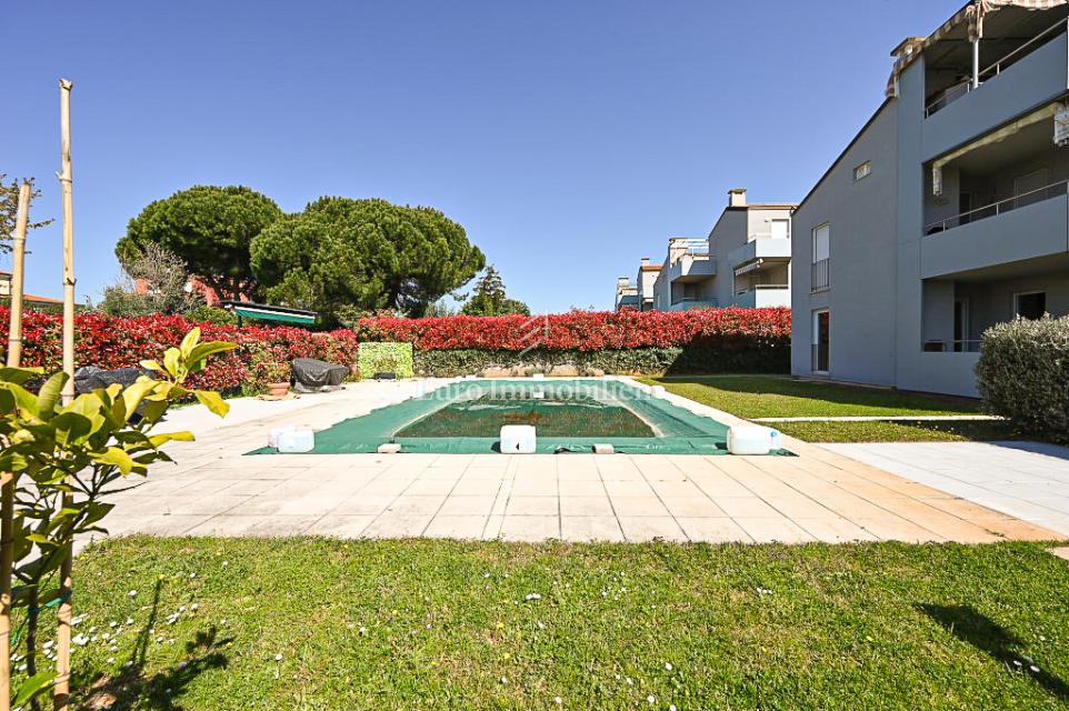 Cittanova - appartamento piano terra con piscina