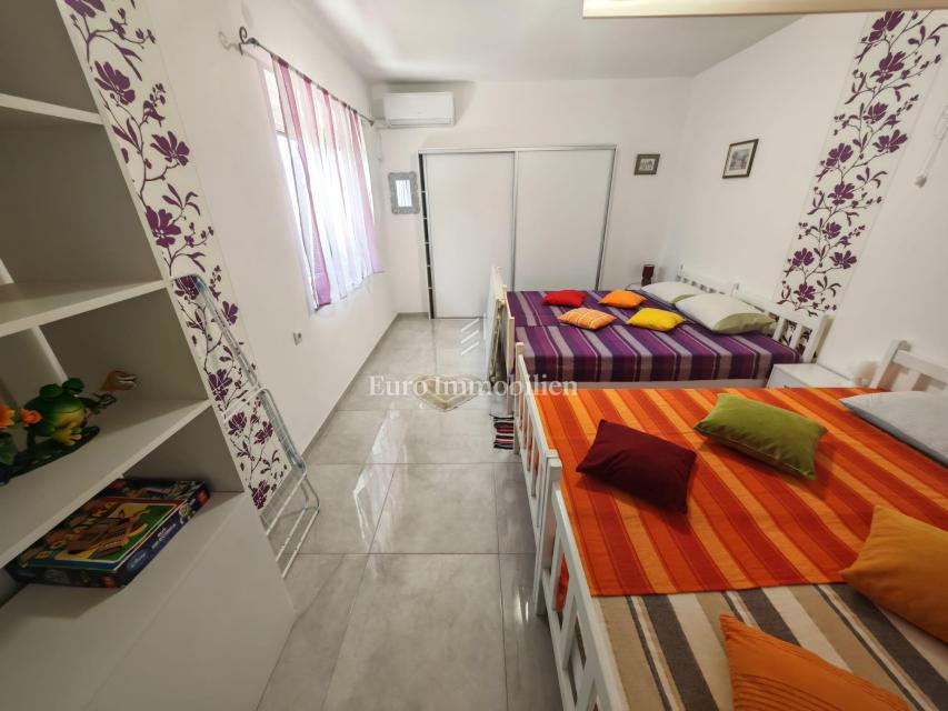 Casa con 3 unità a 200 m dal mare - Selce