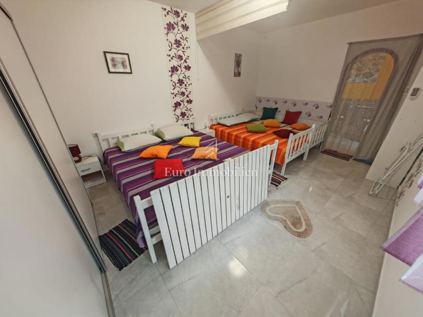 Casa con 3 unità a 200 m dal mare - Selce