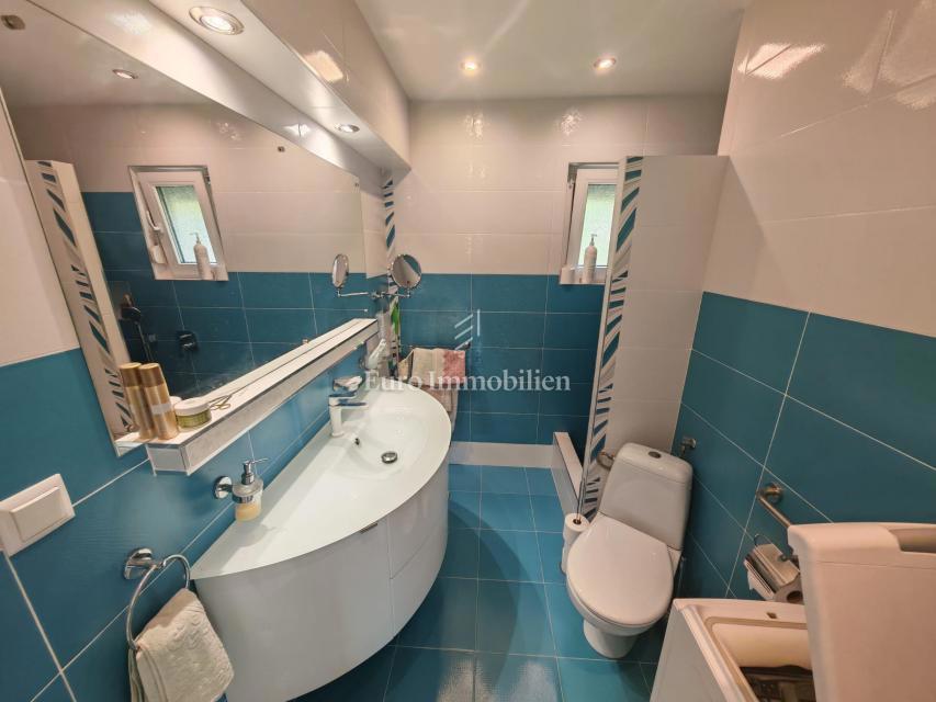 Casa con 3 unità a 200 m dal mare - Selce