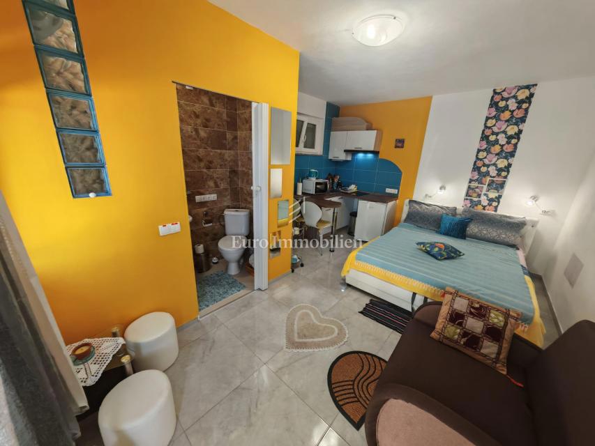 Casa con 3 unità a 200 m dal mare - Selce