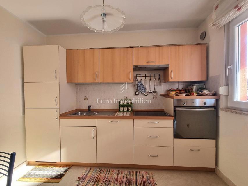NOVIGRAD - appartamento al 1° piano con vista mare