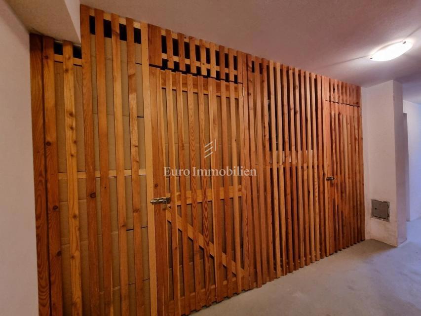 NOVIGRAD - appartamento al 1° piano con vista mare