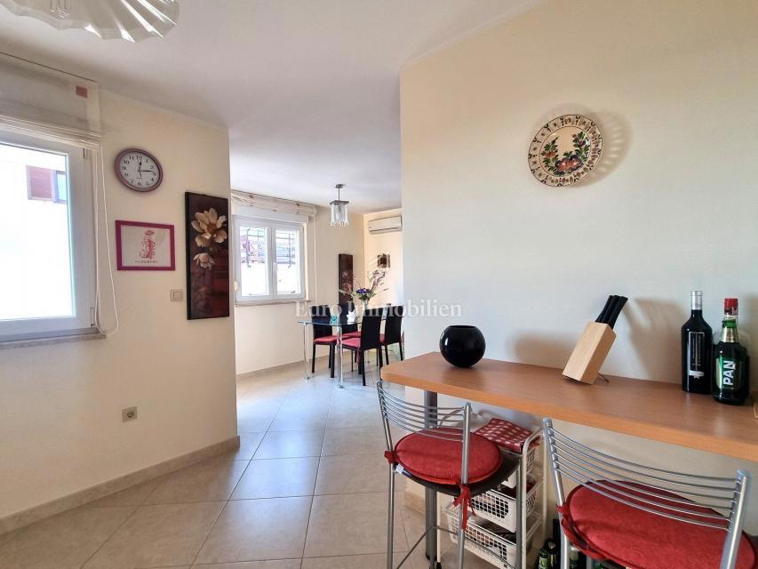 NOVIGRAD - appartamento al 1° piano con vista mare