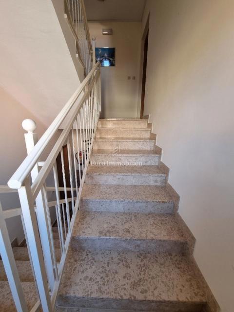 NOVIGRAD - appartamento al 1° piano con vista mare