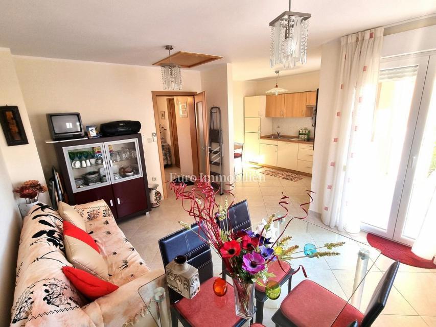 NOVIGRAD - appartamento al 1° piano con vista mare