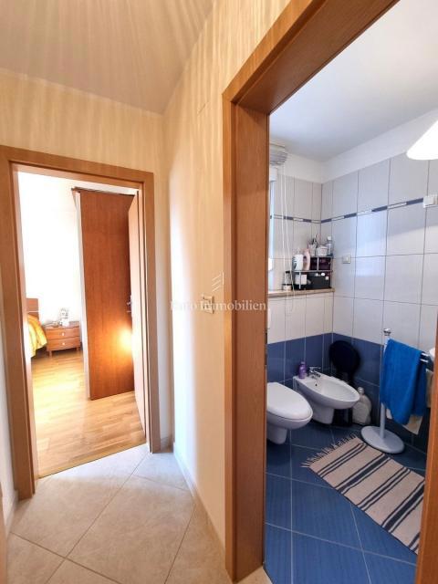 NOVIGRAD - appartamento al 1° piano con vista mare