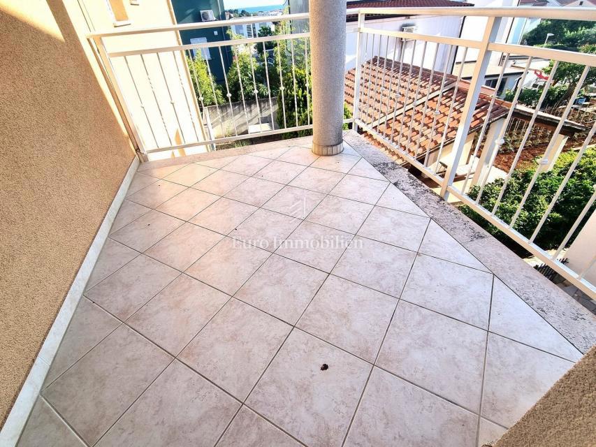 NOVIGRAD - appartamento al 1° piano con vista mare