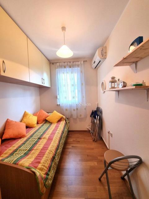 NOVIGRAD - appartamento al 1° piano con vista mare