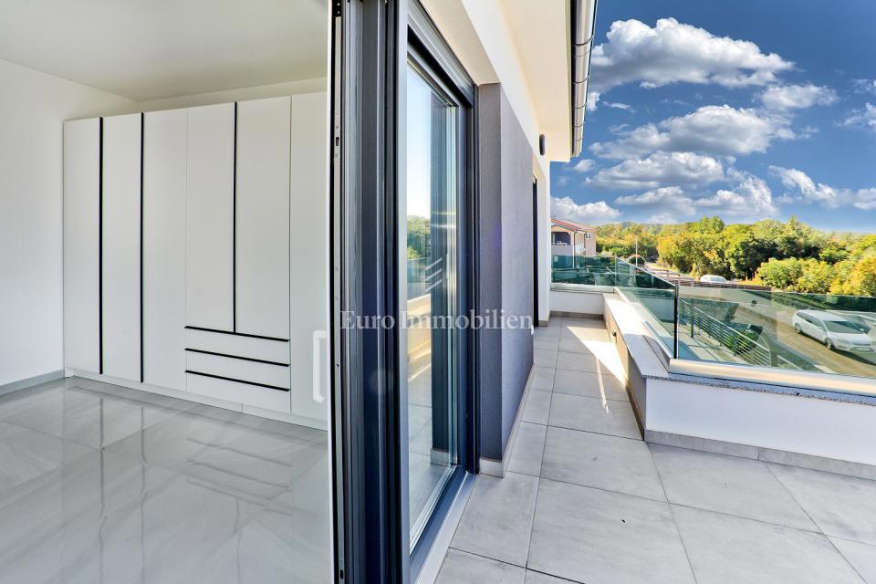 Villa moderna con vista mare - Malinska, isola di Krk