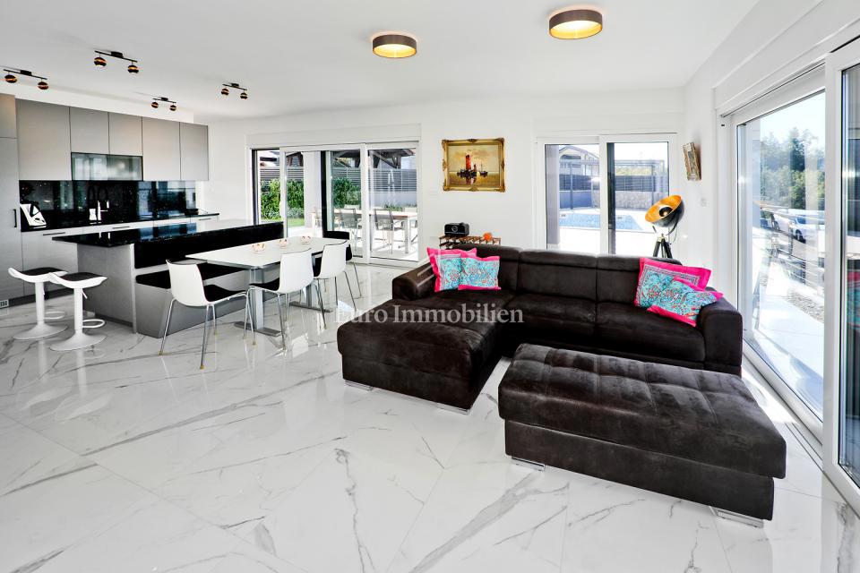 Villa moderna con vista mare - Malinska, isola di Krk