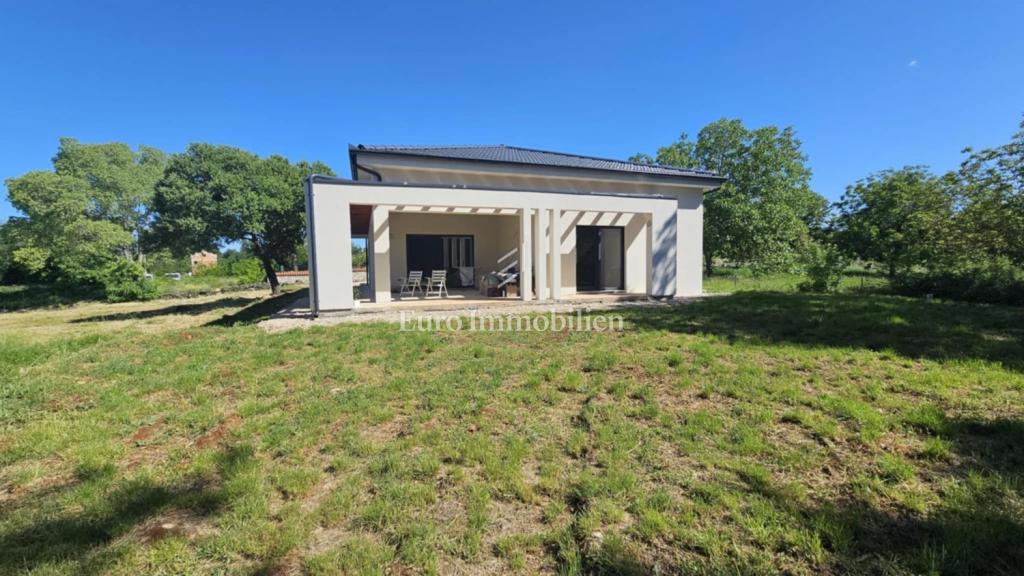 Casa a un piano - zona Parenzo e Baderna