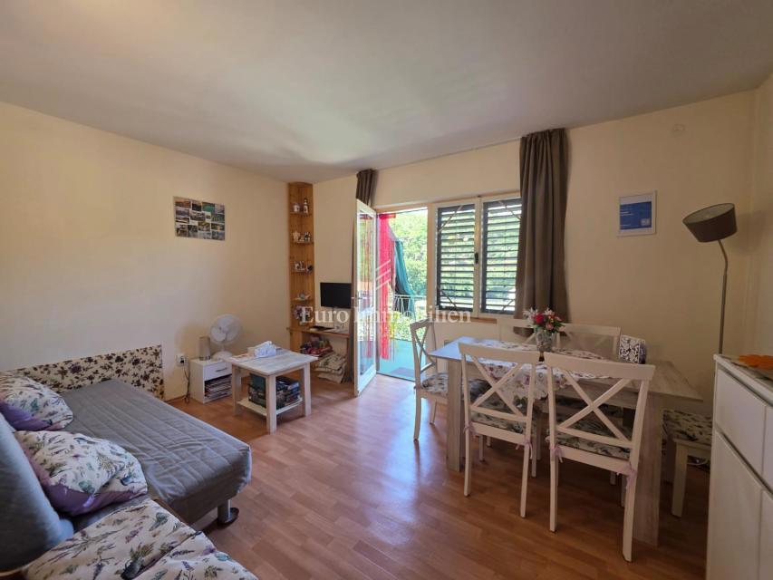 Novi Vinodolski - casa con 3 unità abitative