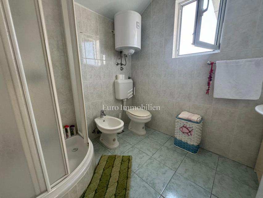 Šolta - casa con dependance