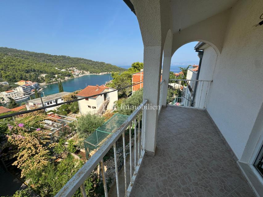 Šolta - casa con dependance