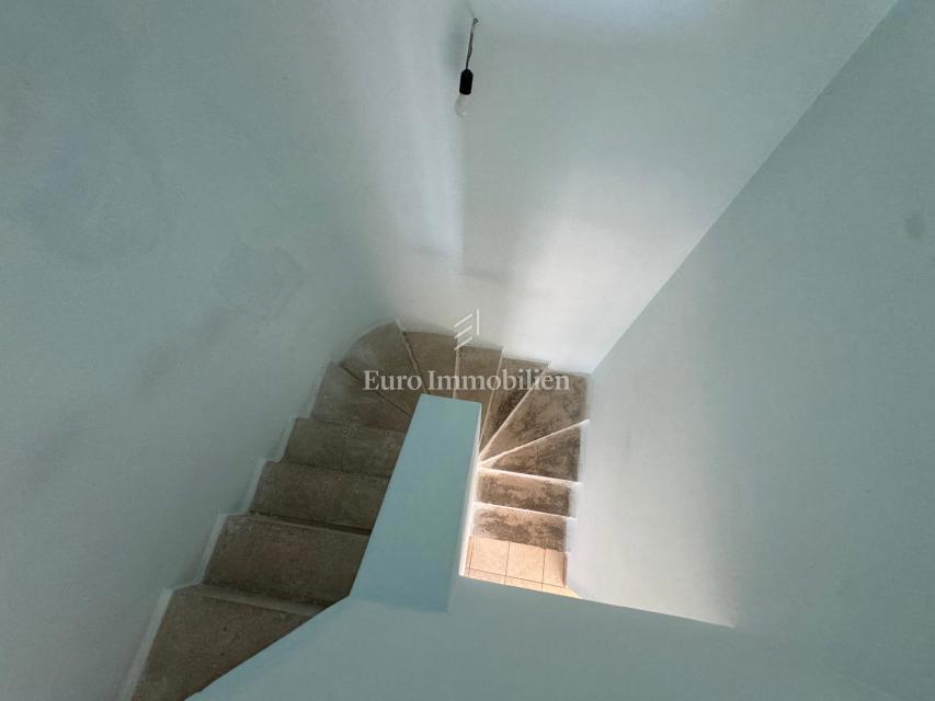 Šolta - casa con dependance