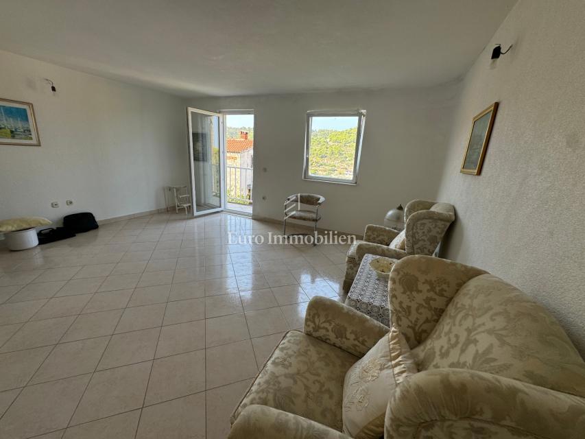 Šolta - casa con dependance