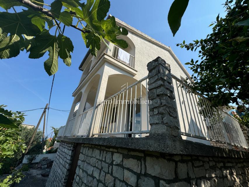 Šolta - casa con dependance