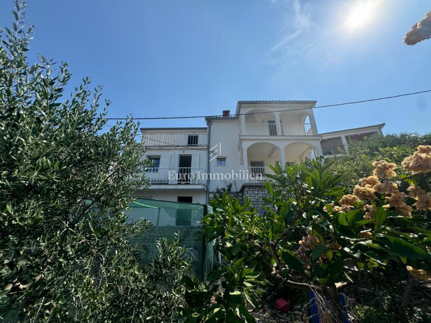 Šolta - casa con dependance