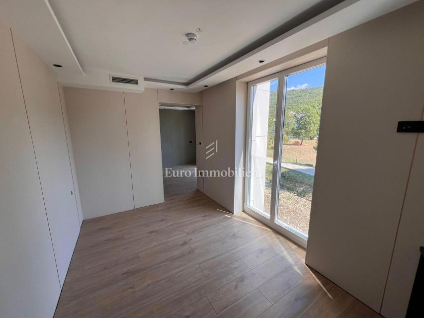 Appartamento di lusso nel centro di Crikvenica