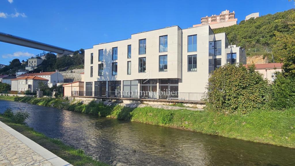 Appartamento di lusso nel centro di Crikvenica