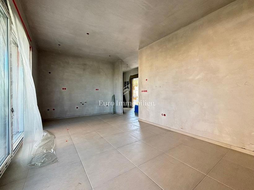 Novaglia – Appartamento con terrazza in nuova costruzione