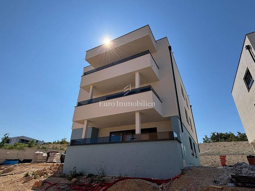 Novaglia – Appartamento con terrazza in nuova costruzione