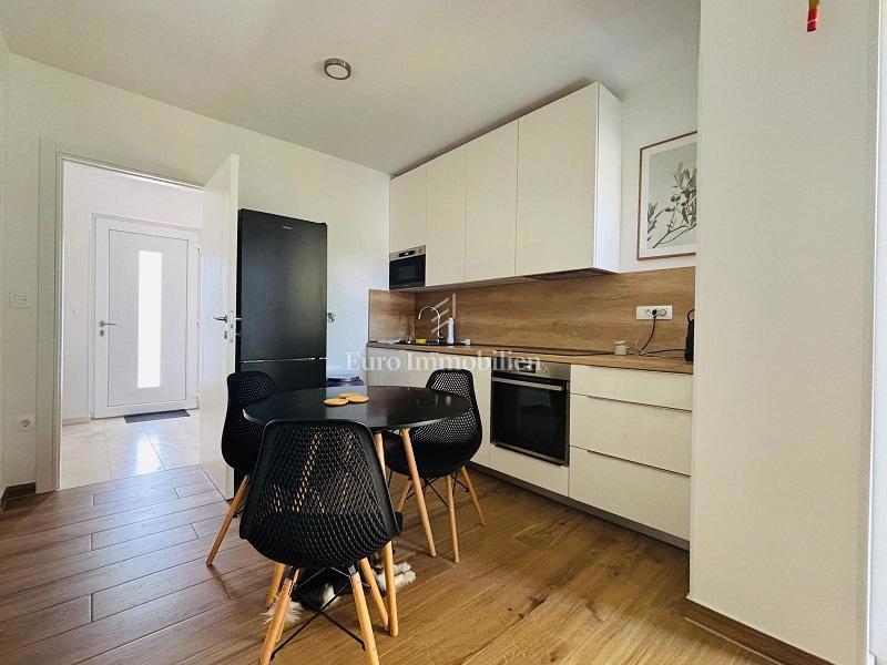 Isola di Pago, Novaglia – Appartamento duplex con cortile