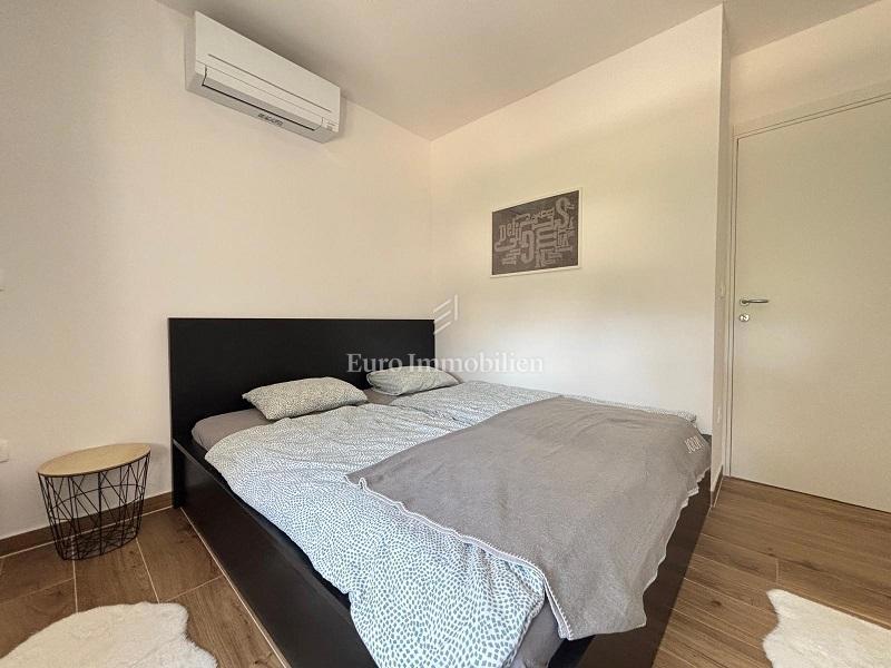 Isola di Pago, Novaglia – Appartamento duplex con cortile