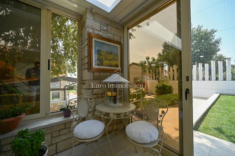 Istria, Cittanova – Casa arredata con splendido giardino curato