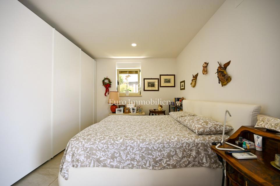 Istria, Cittanova – Casa arredata con splendido giardino curato