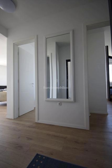 Brodarica – Appartamento al 2° piano con vista mare