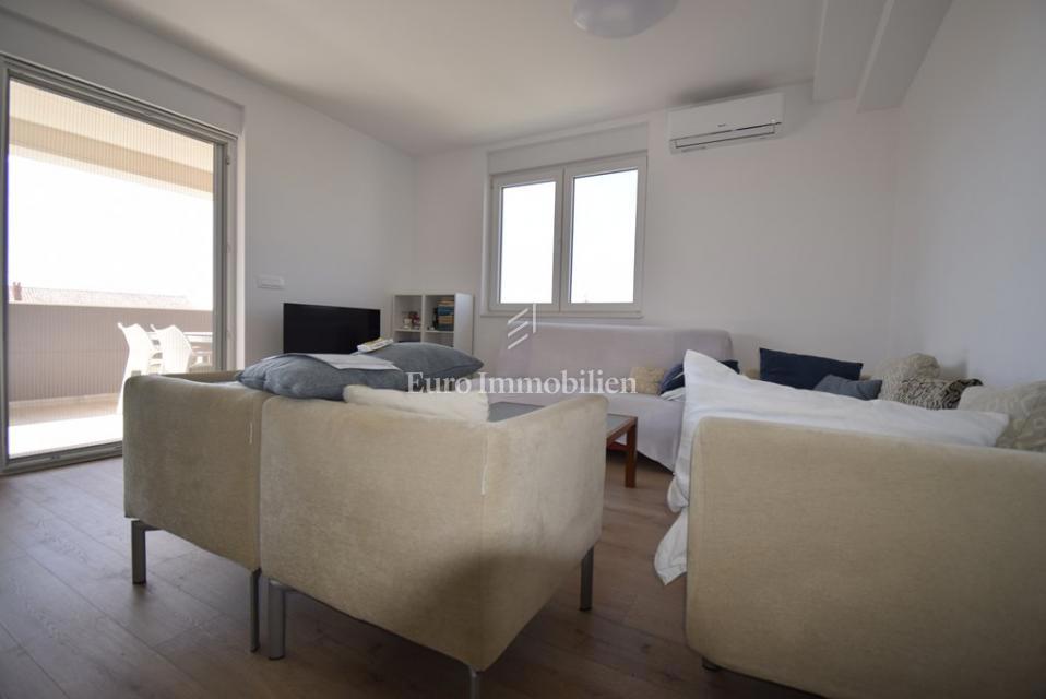 Brodarica – Appartamento al 2° piano con vista mare