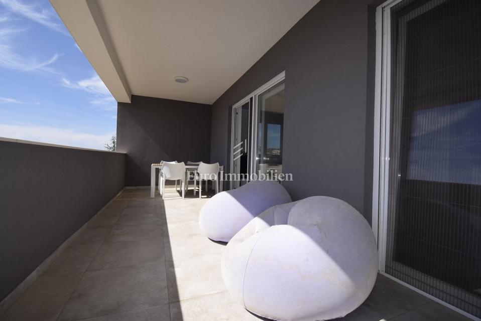 Brodarica – Appartamento al 2° piano con vista mare