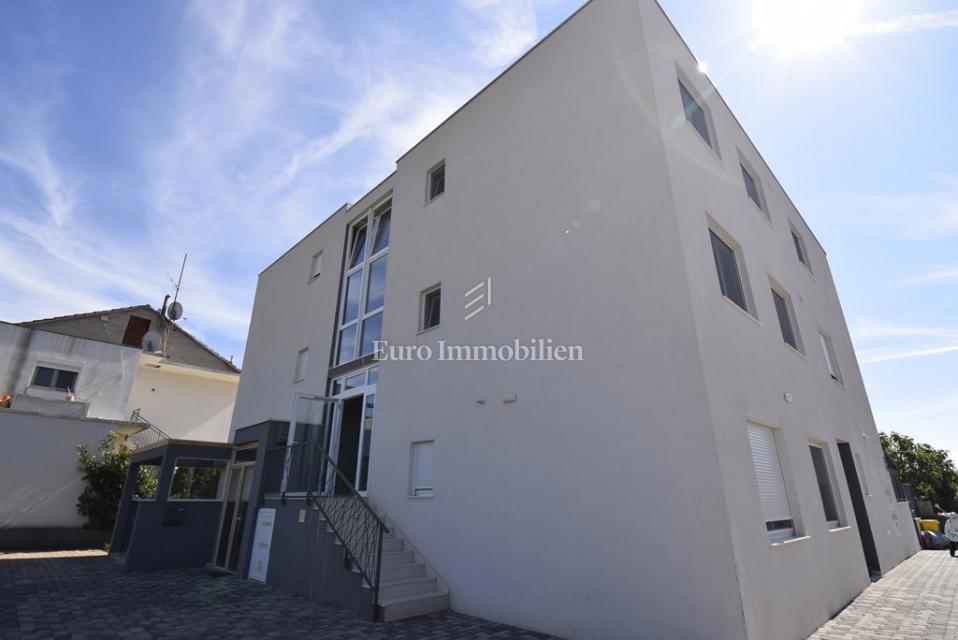 Brodarica – Appartamento al 2° piano con vista mare