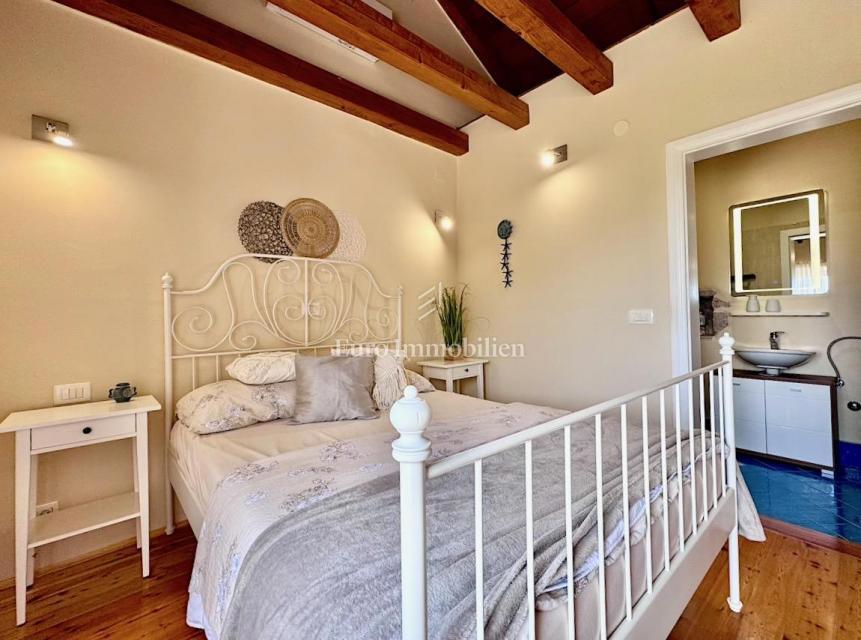 Grižane, Casa in Pietra