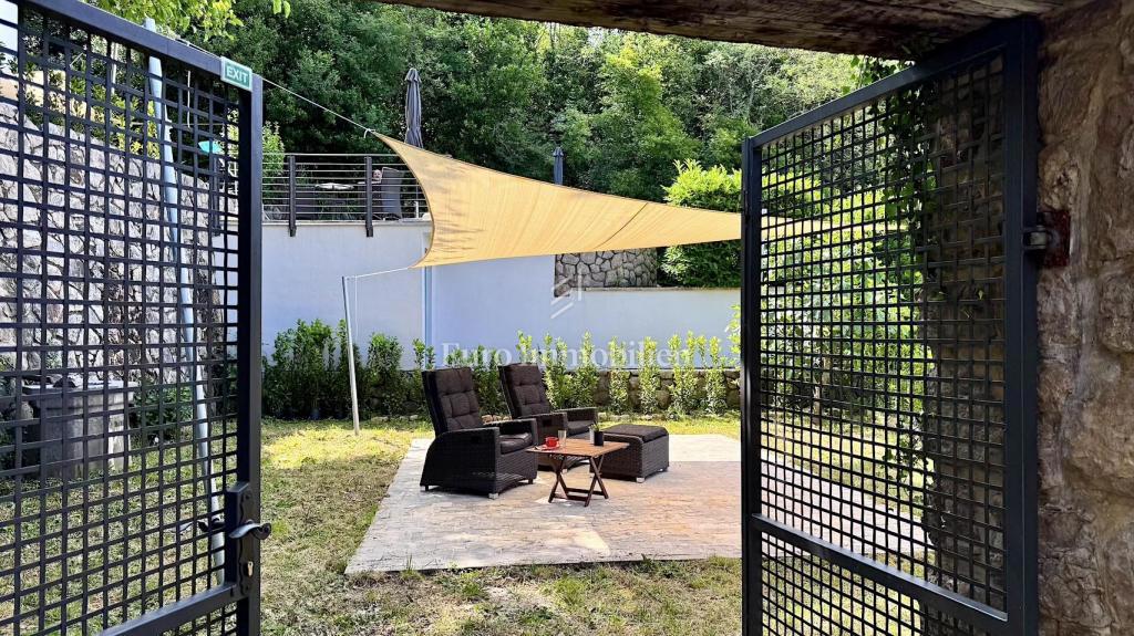 Grižane, Casa in Pietra