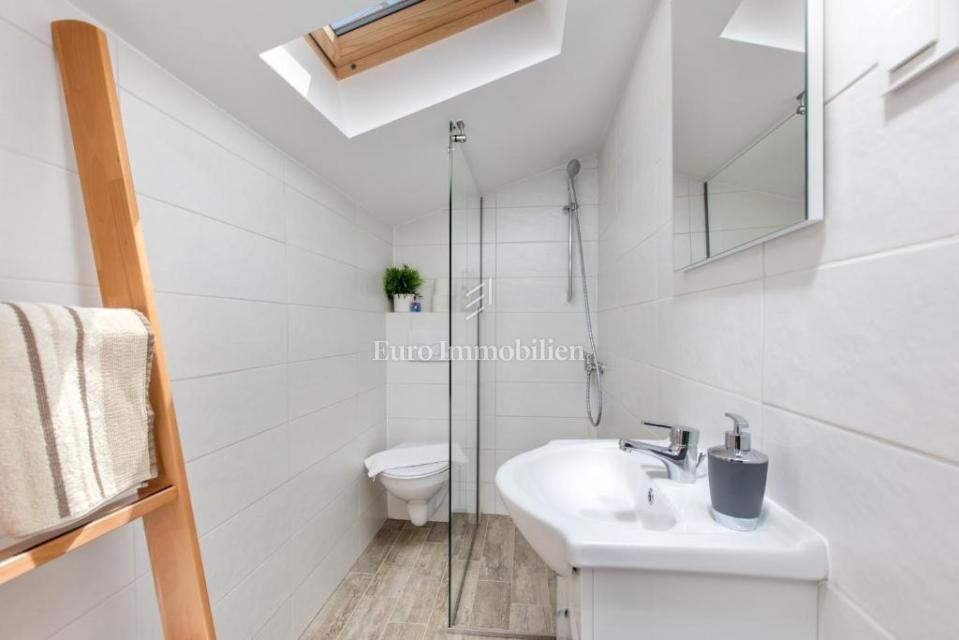 Malinska, Appartamento con Vista Aperta sul Mare