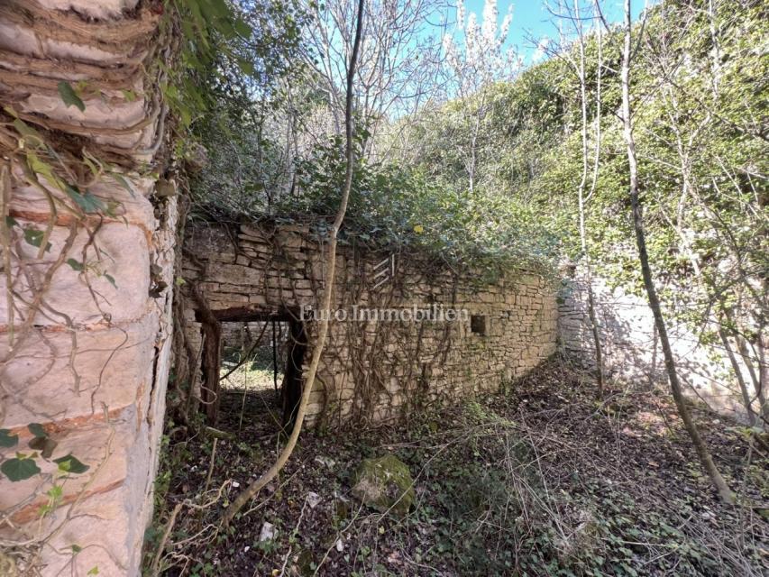 Istria, Svetvinčenat, rudere in pietra, terreno 1.101 m²