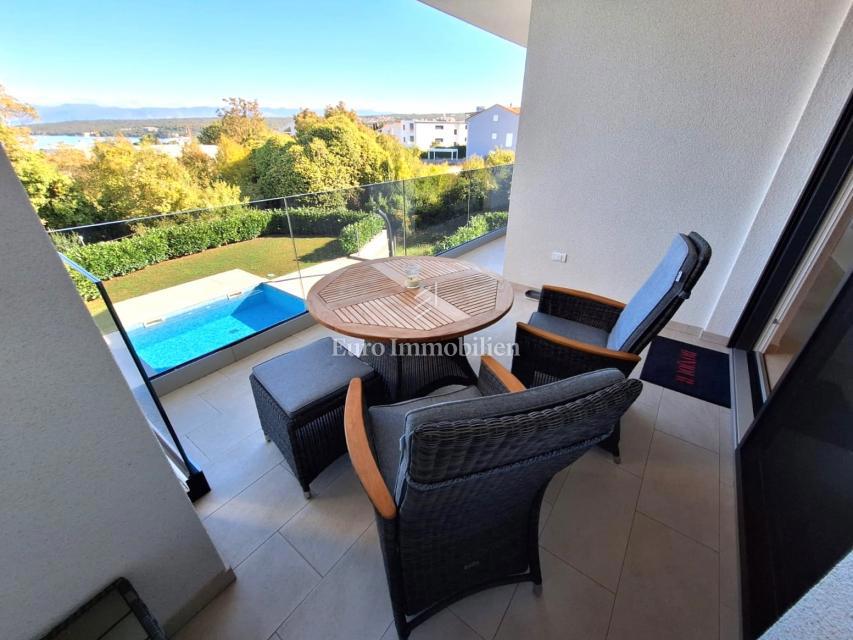 Appartamento spazioso con vista mare vicino alla spiaggia