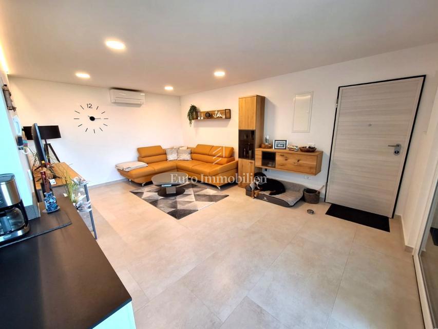 Appartamento spazioso con vista mare vicino alla spiaggia