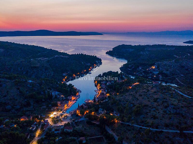 Terreno edificabile, 2ª fila dal mare, Bobovišće